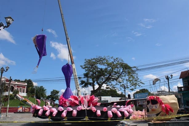 Arranca la instalación de La Catrina Monumental en Misantla