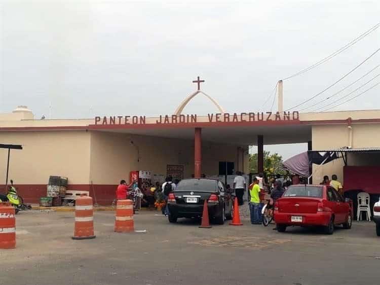 Alistan operativos de seguridad en panteones de Veracruz por Día de Muertos