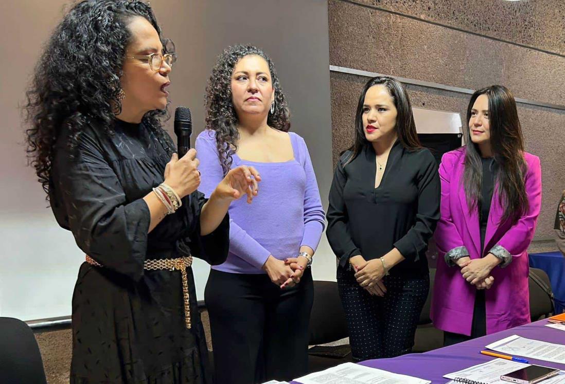 Entrega Red Nacional de Mujeres Defensoras de la Paridad en Todo propuesta de Agenda Legislativa a nuevas diputadas de Veracruz