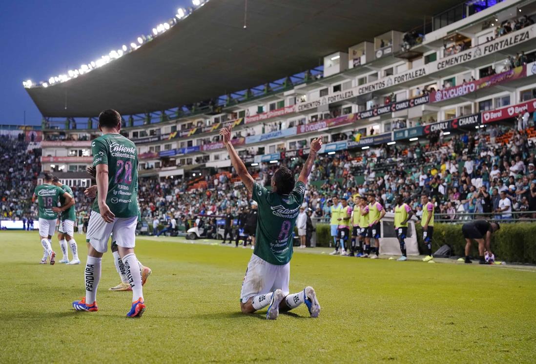 Vapulea León a Querétaro en el Nou Camp