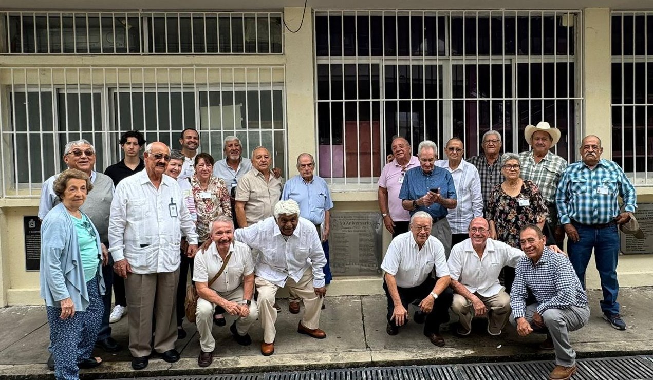 Facultad de Veterinaria de la UV celebra 50 años de la generación 1970-1974