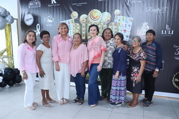 Alexa Gaga y Joahna Falcón realizan con éxito el Bingo Golden Party