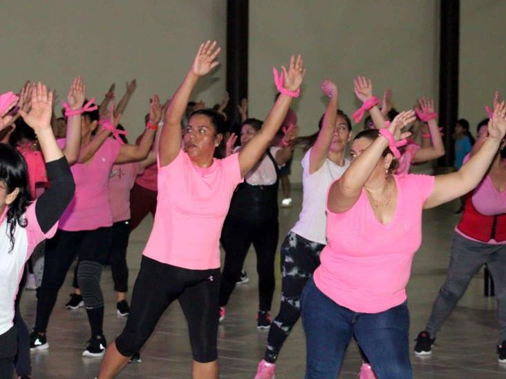 Misantla se une en Jornada de Zumba para apoyar a mujeres con cáncer