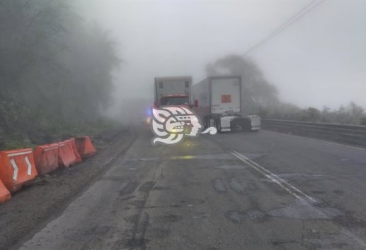 Transportistas de Veracruz piden se agilicen trabajos para reabrir la autopista Orizaba-Puebla