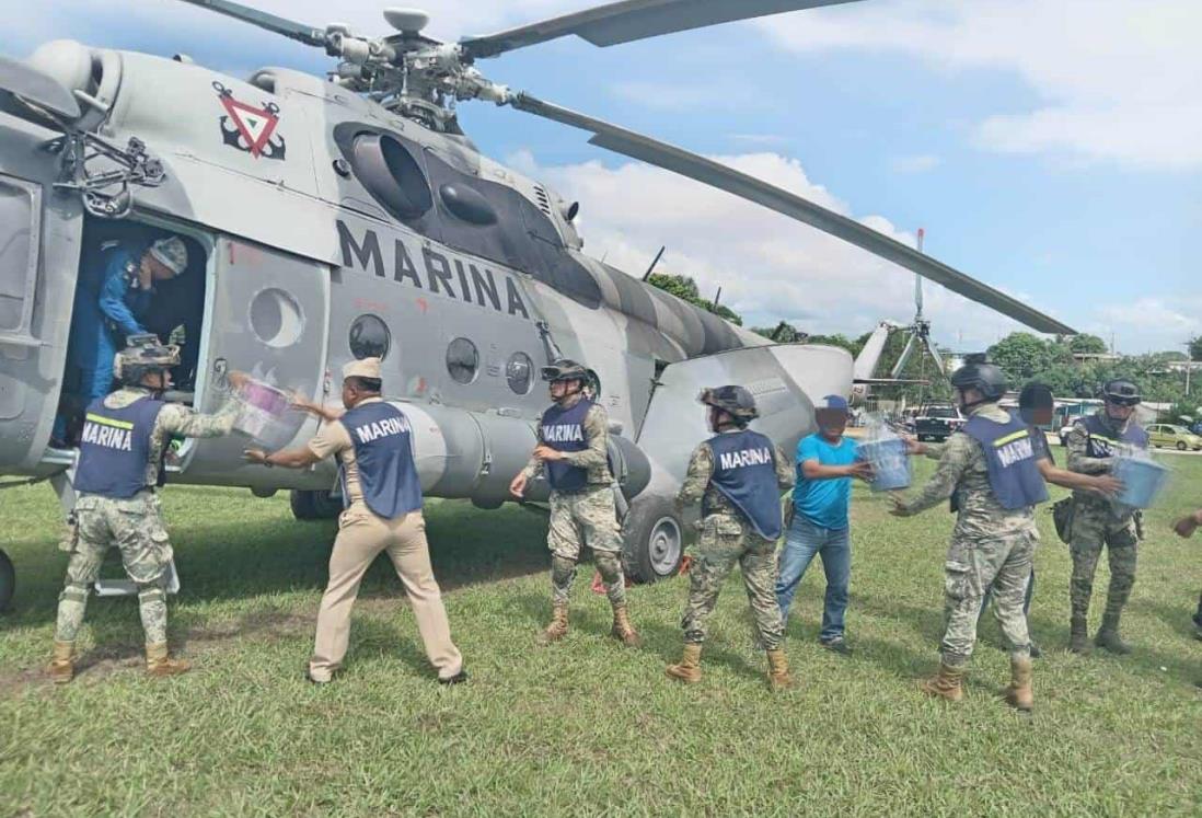 Activados 20 refugios en Veracruz; trasladan con aeronaves y lanchas a las personas