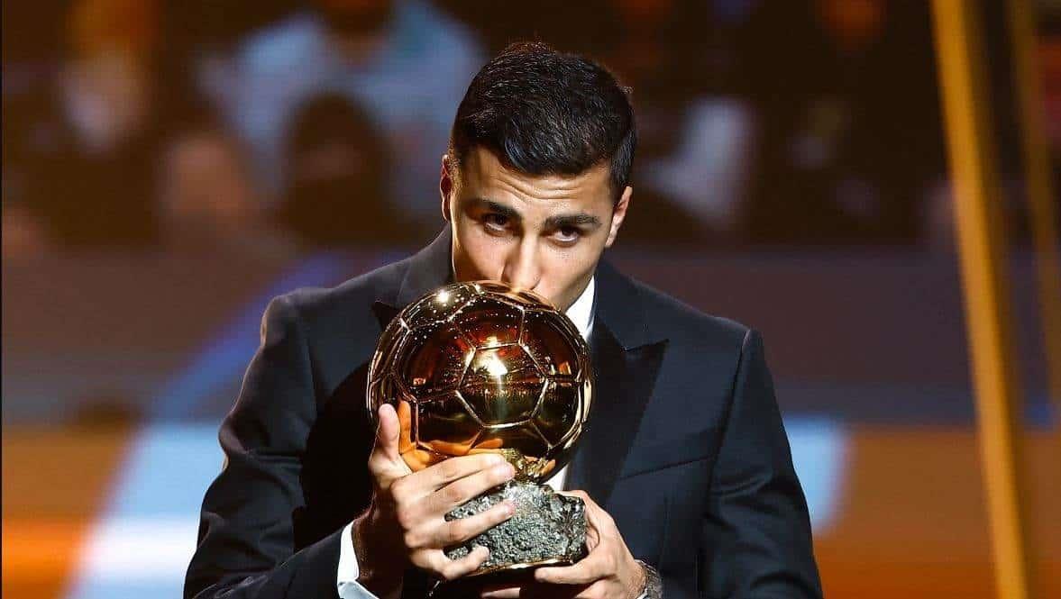 Rodri Hernández recibe Balón de Oro 2024