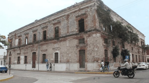 Edificios abandonados en centros históricos