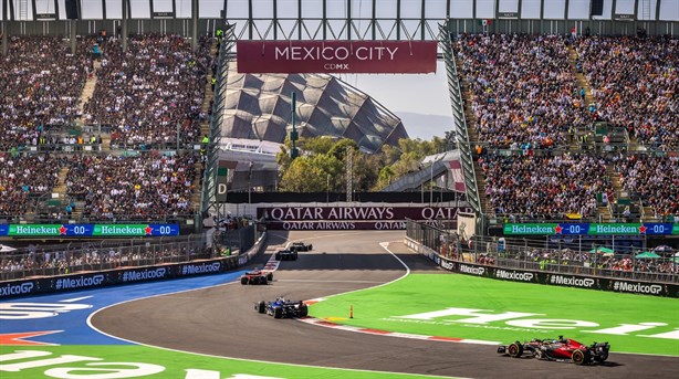 Por su participación en el Gran Premio de México Claudia Sheinbaum felicita al Checo Pérez