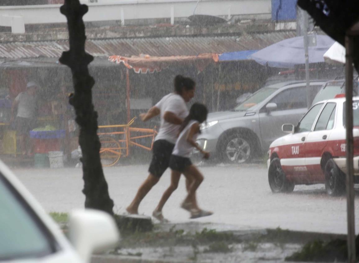 Vaguada continúa generando lluvias, así estará el clima en Coatzacoalcos