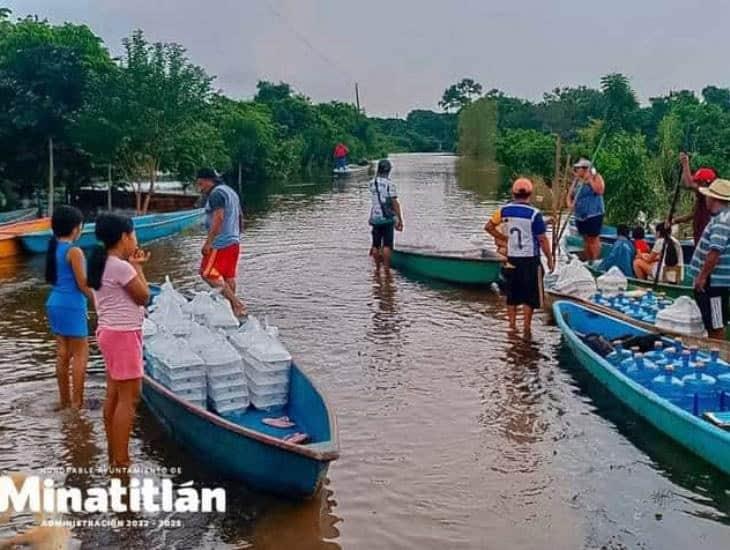 Atención oportuna llega a la comunidad de Limonta, afectada por la creciente del río Coatzacoalcos