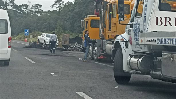 Héctor Yunes Landa exhibe caos vial en la autopista Xalapa- Perote | VIDEO