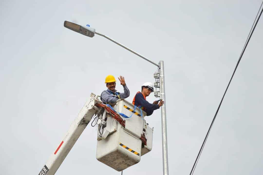 Avanza mega proyecto de renovación total de luminarias en Soconusco 