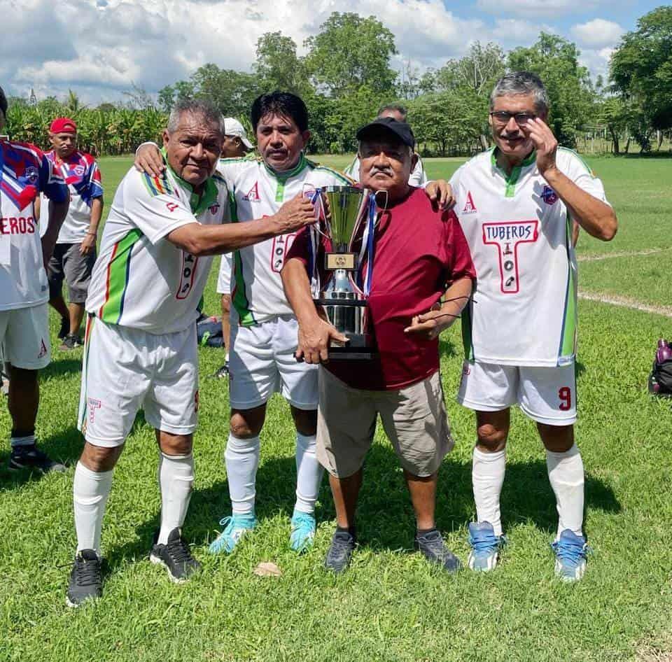 Rueda hizo campeón a Tuberos en Villahermosa