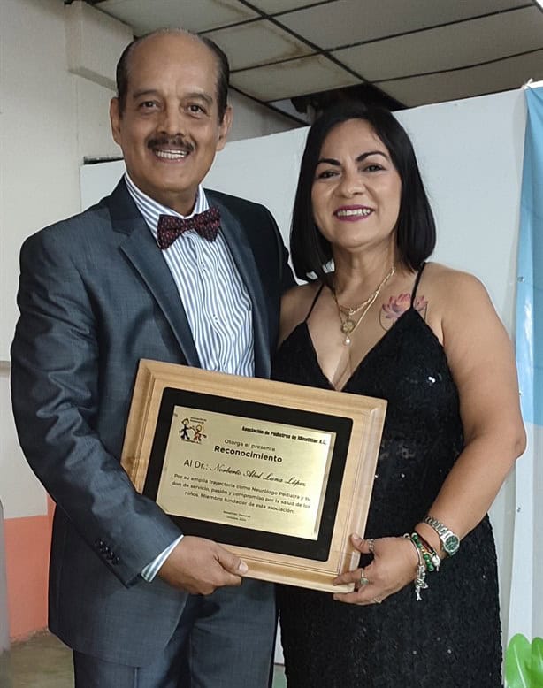 El Dr. Norberto Luna fue homenajeado por su trayectoria y vida