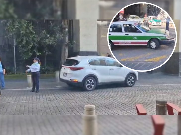 Taxi y camioneta se dan encontronazo en pleno centro de Xalapa