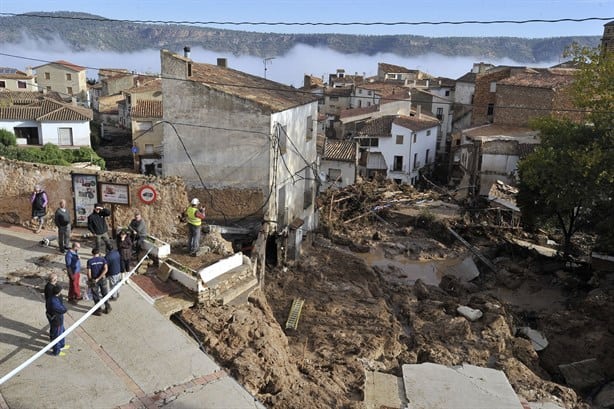 Inundaciones dejan devastación en Valencia, España por fenómeno Dana; hay más de 60 muertos