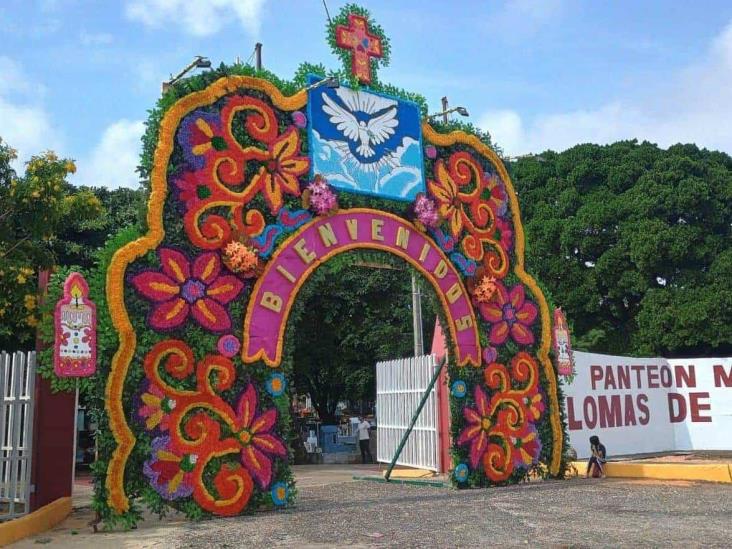 Día de Muertos: Así decoraron los lugares emblemáticos de Coatzacoalcos | FOTOS