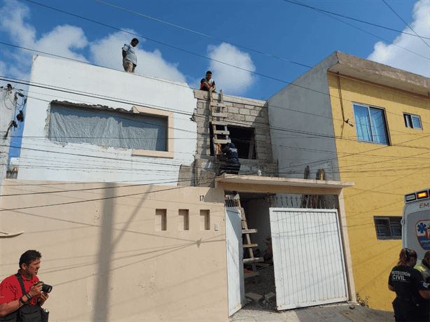 Hombre en Boca del Río sufre convulsión durante trabajo en azotea; moviliza a rescatistas