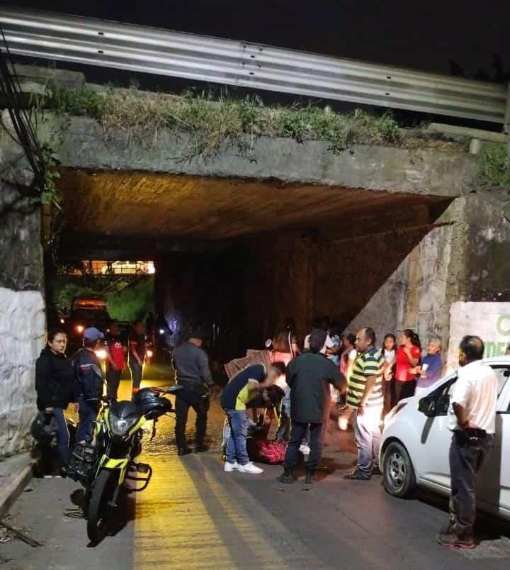 Ebrio motociclista atropella a tres personas en Córdoba