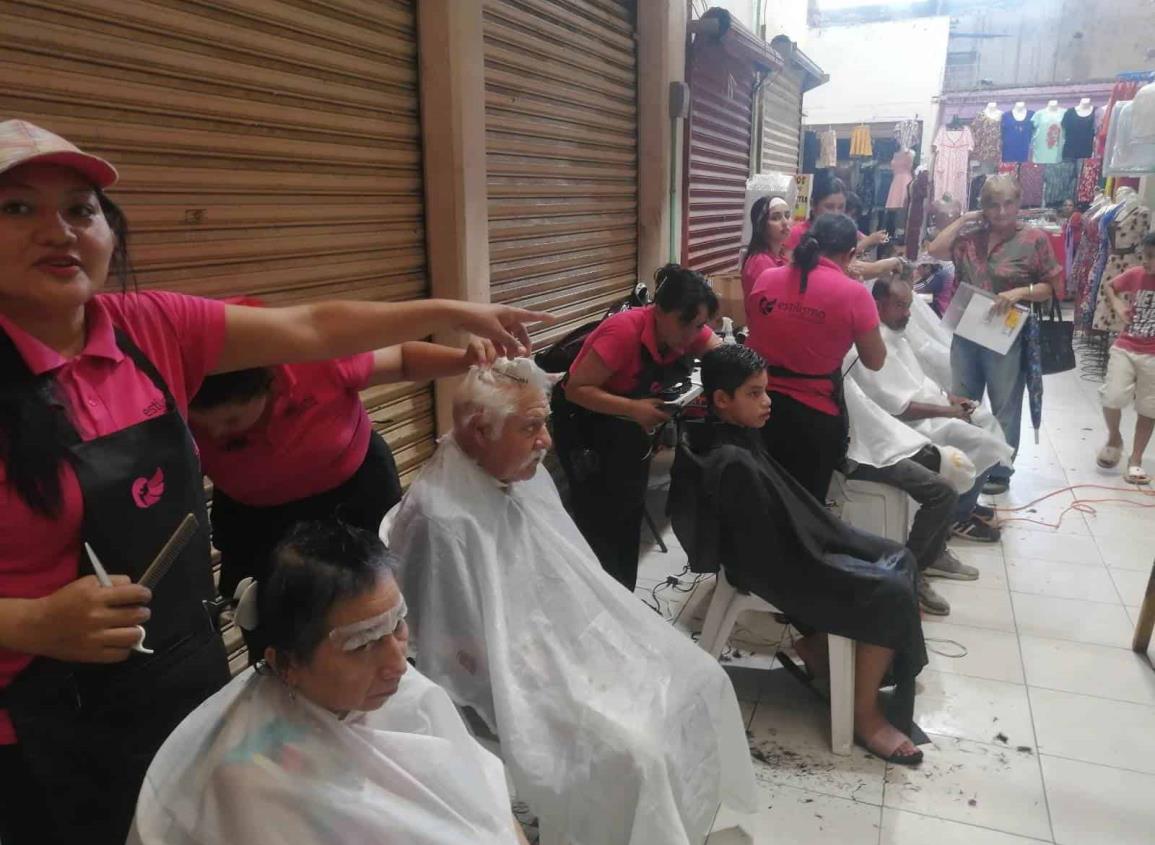 Realizan Jornada de Belleza Octubre Rosa; Brindaron servicios gratuitos en Coatzacoalcos