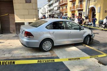 Conductor choca varios carros y termina detenido en centro histórico de Veracruz |VIDEO