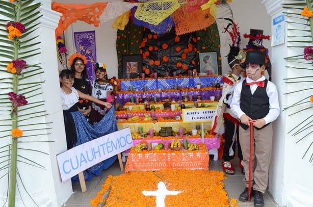 Alcalde de Boca del Río inaugura altar en honor a los trabajadores fallecidos del ayuntamiento | VIDEO