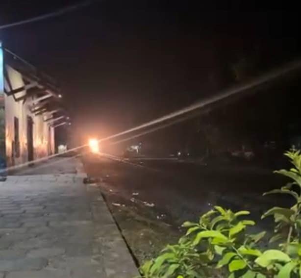 ¿Qué es el extraño tren de fuego que pasó por Soledad de Doblado, Veracruz?| VIDEO