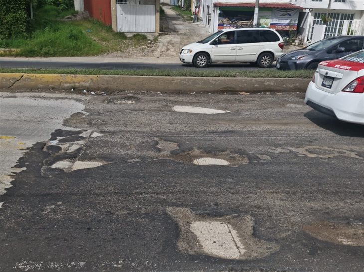 ¿Baches o cráteres?, carretera Xalapa-Coatepec sigue en pésimo estado