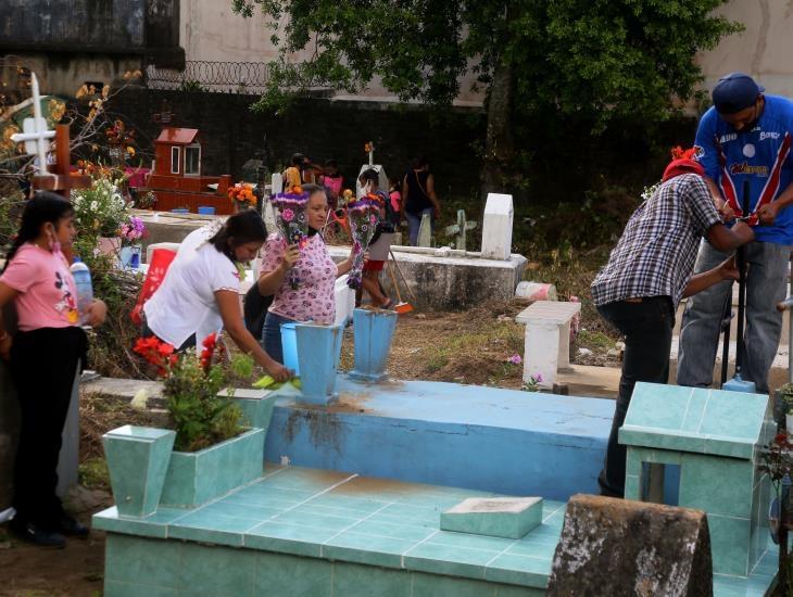 Día de Muertos en Coatzacoalcos: Protección Civil emite recomendaciones al visitar los panteones