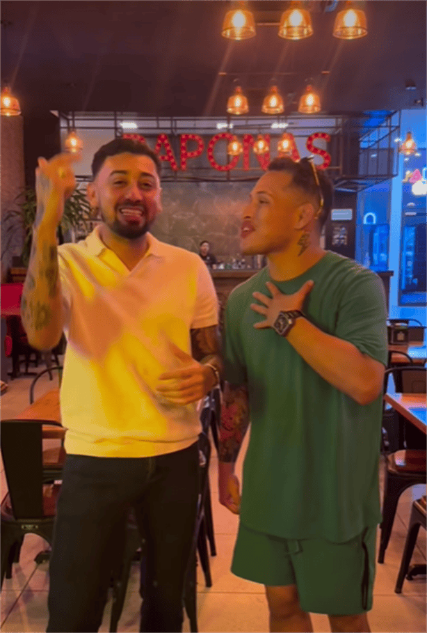 Lazy Boy agradece y visita a Paponas en Veracruz por haberlo ayudado a ser campeón de la UFC