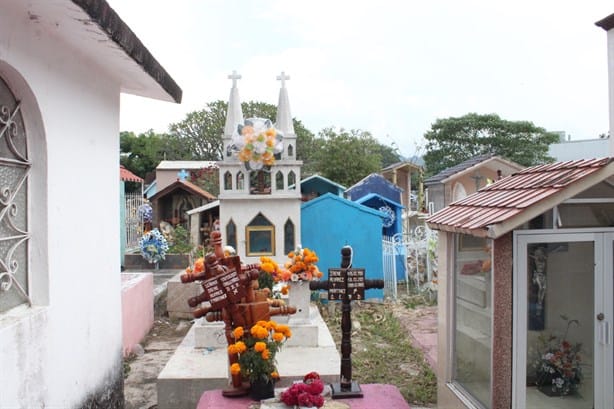 La muerte en soledad: panteones de Misantla, olvidados