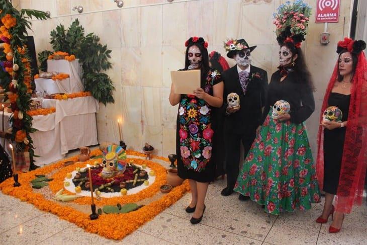 Con actividades y exposición de ofrendas, IMSS Veracruz Norte conmemora el Día de Muertos