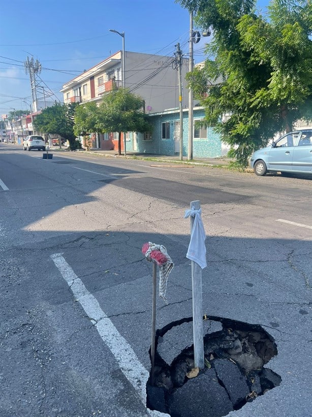 Alertan por hundimientos en la colonia Zaragoza del puerto de Veracruz