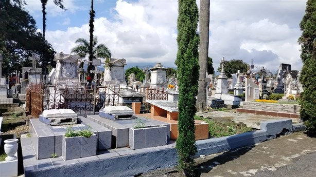 Cementerio de Orizaba agotará sus espacios en una década