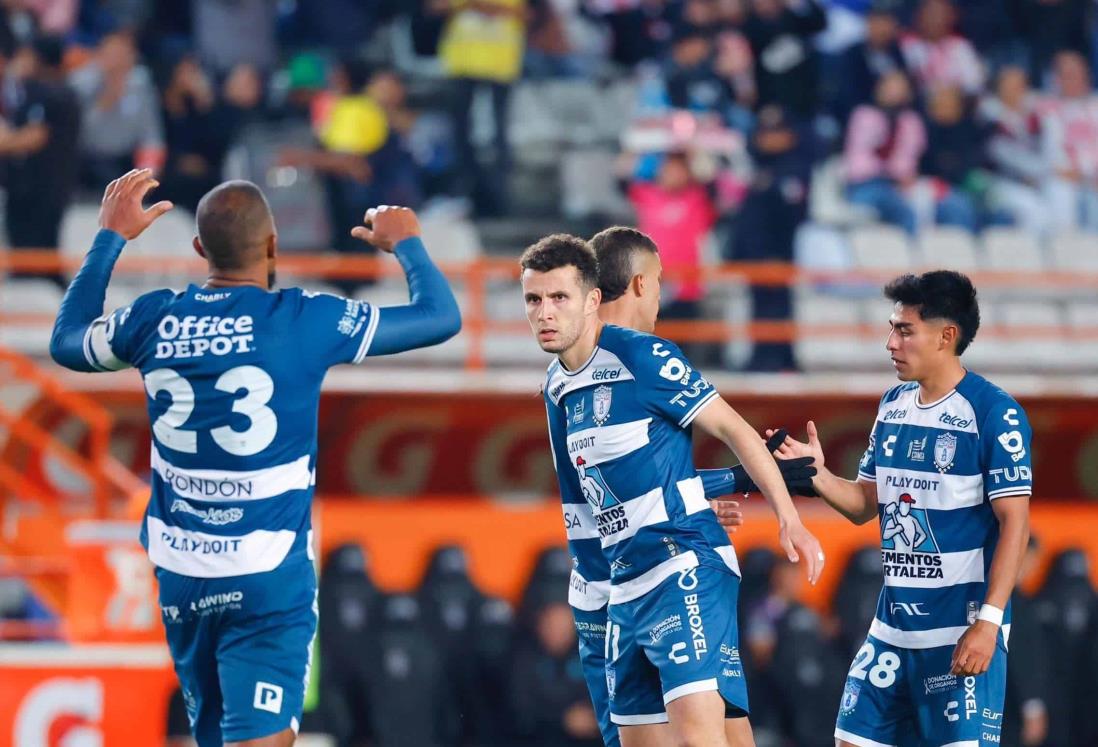 Masacra Pachuca a Rayos metiéndole seis goles