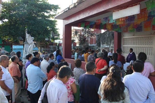 Misa en Misantla honra a los fieles difuntos en el Día de los Muertos