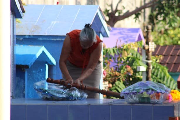 Misa en Misantla honra a los fieles difuntos en el Día de los Muertos