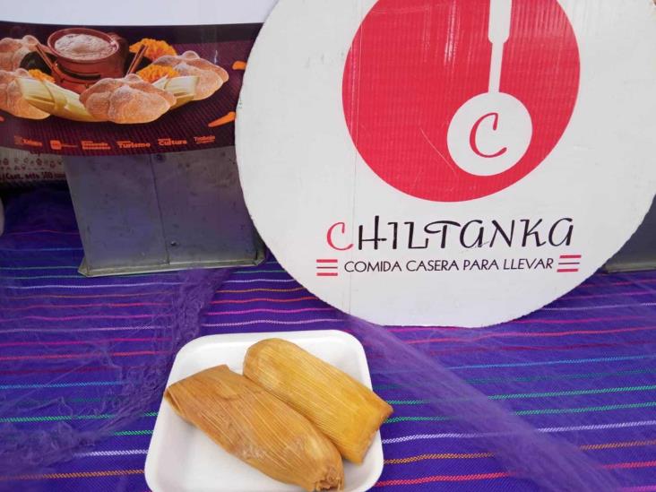 ¡Para Chuparse los dedos! En Xalapa, tamales de rompope y cajeta, verduras, con atole de masa (+VIDEO)