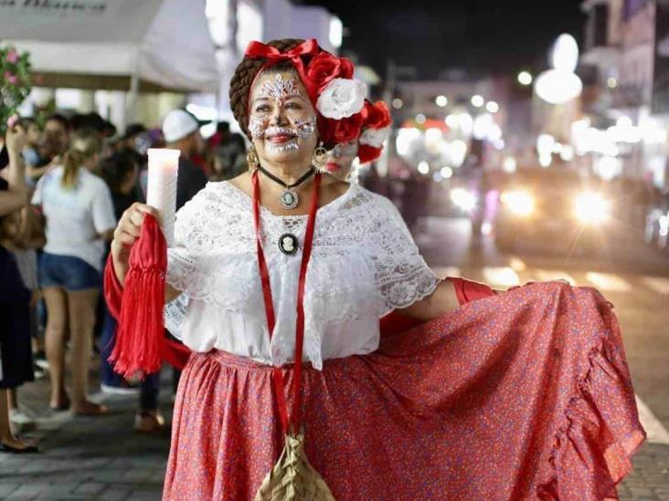 Sol y Sones de María Elena Hernández Lara, cronista de Tierra Blanca