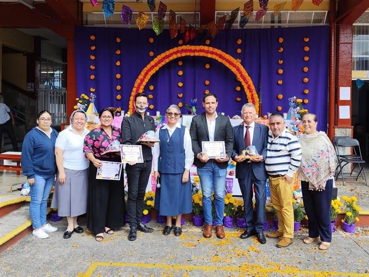 Escuelas celebran el Día de Muertos para promover los valores culturales, afirma supervisor