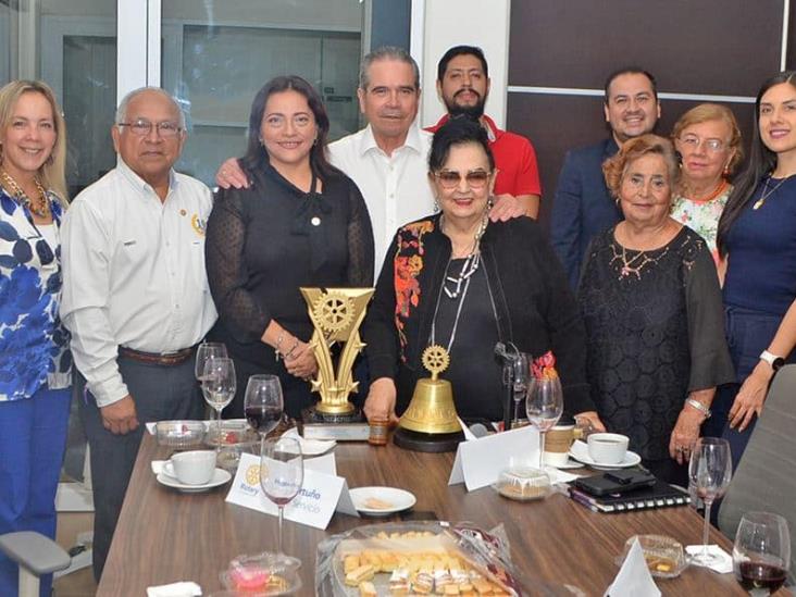 Club Rotario Veracruz Libertad entrega Trofeo de la Amistad