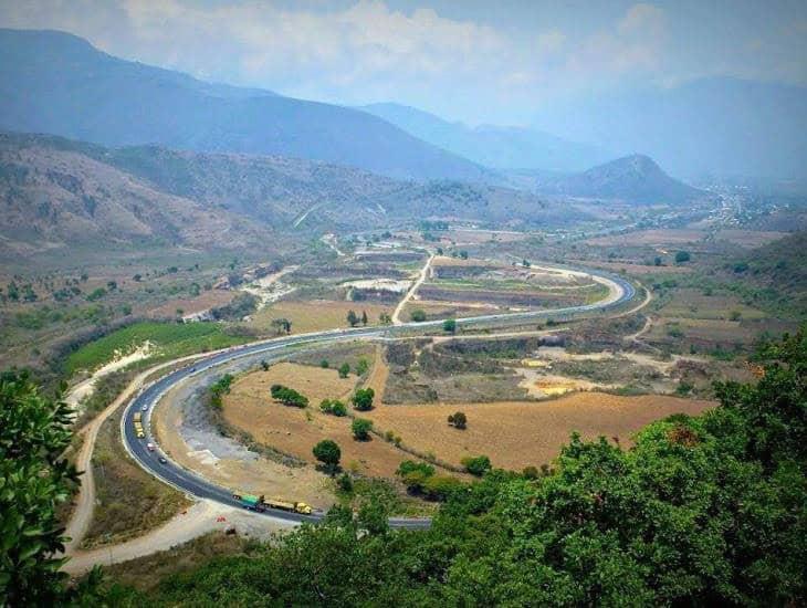 ¿Cuántos kilómetros tiene la ruta las Cumbres de Maltrata?