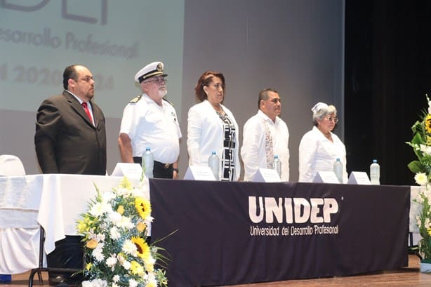 Efectúan ceremonia de graduación de la UNIDEP Plantel Veracruz