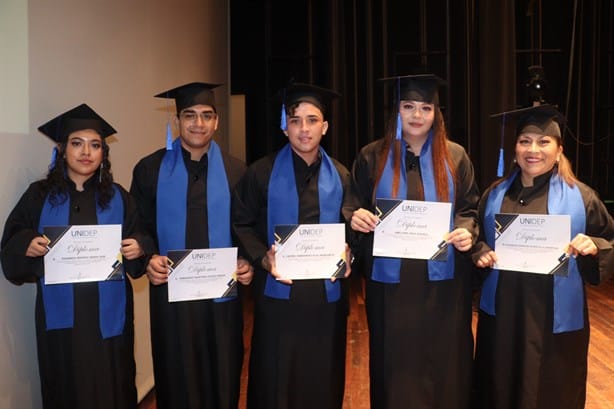 Efectúan ceremonia de graduación de la UNIDEP Plantel Veracruz