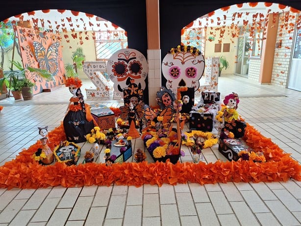 Colegio La Paz realizó increíble exposición dedicada al Día de Muertos en Veracruz