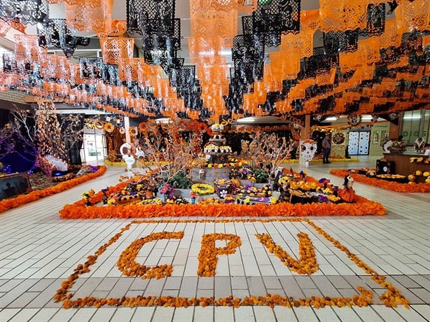 Colegio La Paz realizó increíble exposición dedicada al Día de Muertos en Veracruz