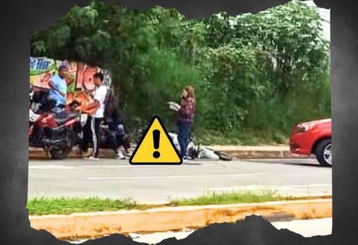 Choca motociclista en avenida Rébsamen de Xalapa