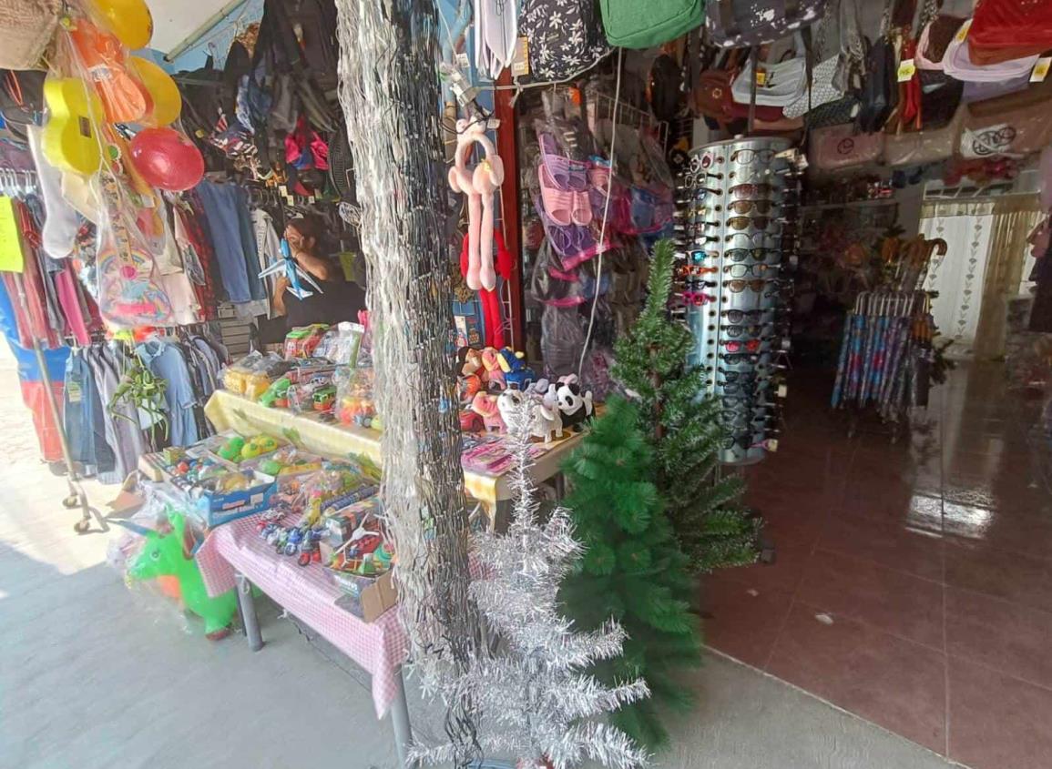 Comienza venta de productos navideños en Villa Cuichapa