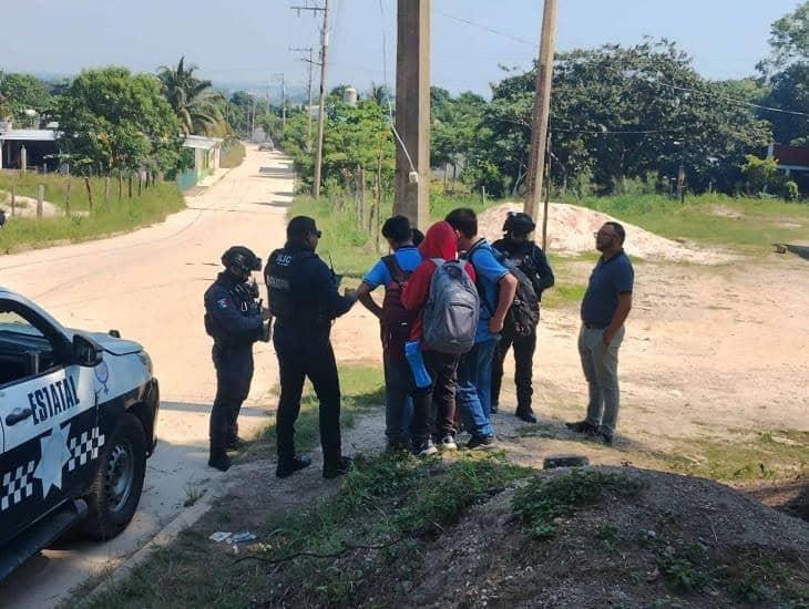 Asaltan a dos menores frente a escuela en colonia El Encanto; vecinos exigen seguridad