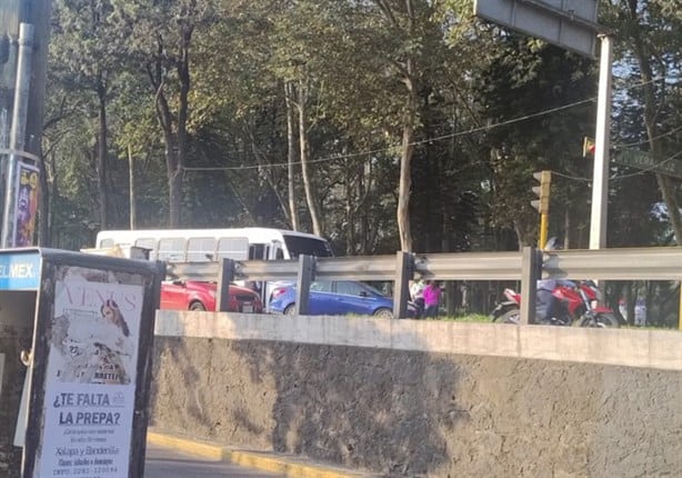 Caos en Xalapa: dos accidentes simultáneos paralizan vialidad